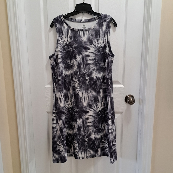 ❤️ NWOT Gaiam Tie Dye Dress Tank Style Women's XL Soft Casual Grey White - Picture 3 of 11